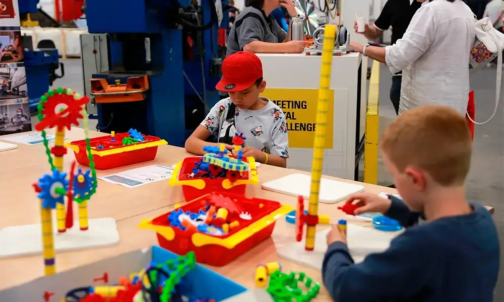 DIY - Stichting Hightech-Helmond de Peel - 3